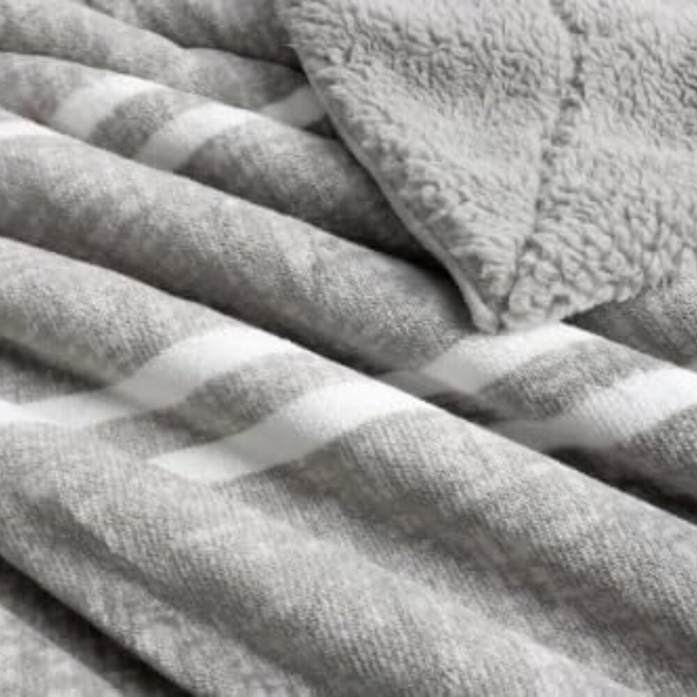 Life Comfort Sherpa Fleece Blanket, 98 x 92 inches (Gray) - Picture 3 of 5
